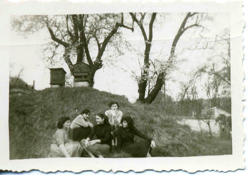 Fortun&eacute;e, Juliette, Aurore, Sonia, sur la butte